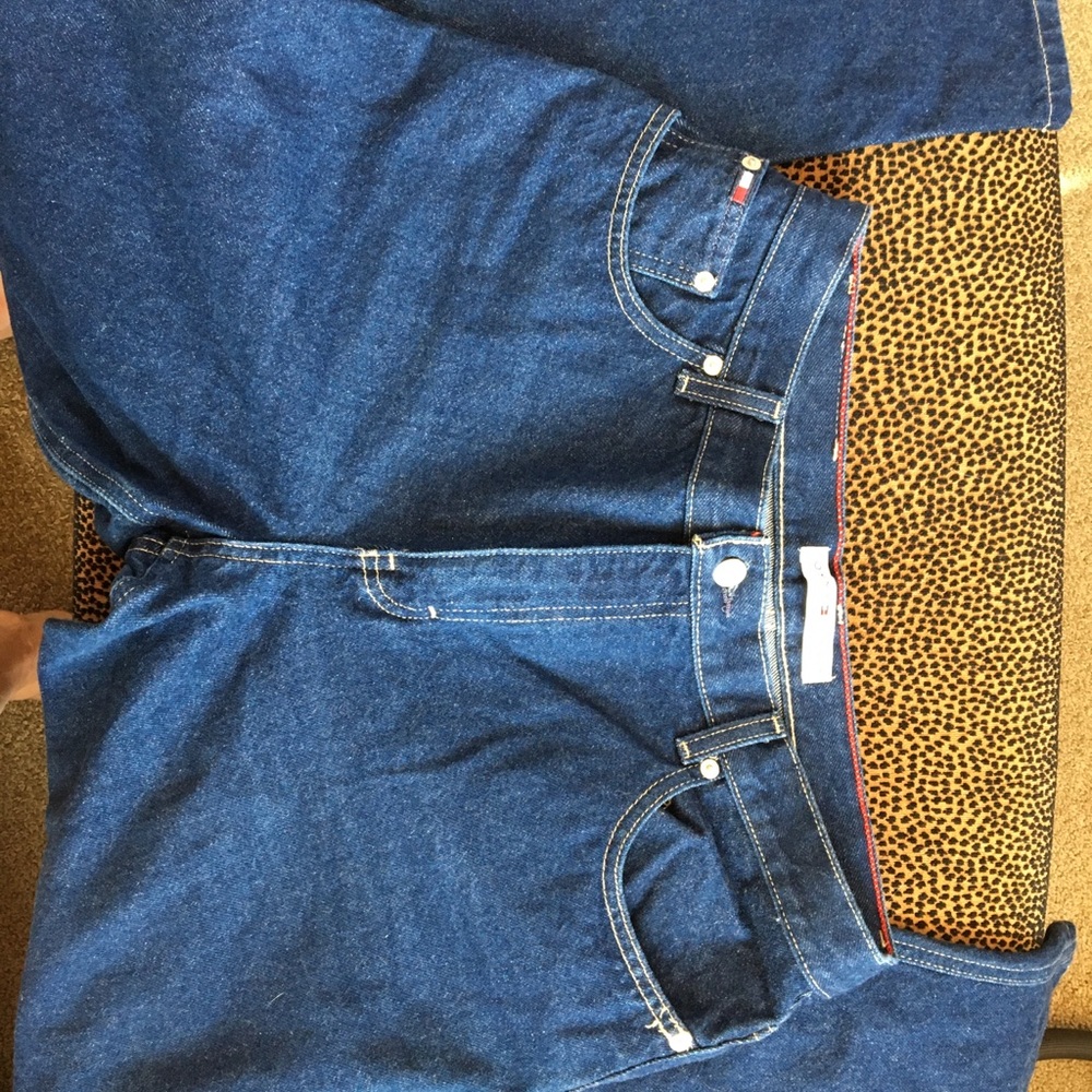 Vintage Tommy Hilfiger relaxed fit jeans! - Picture 7 of 8